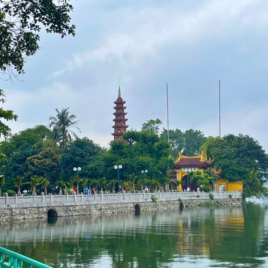 Half Day Private Hanoi City Tour with Street Food Adventure