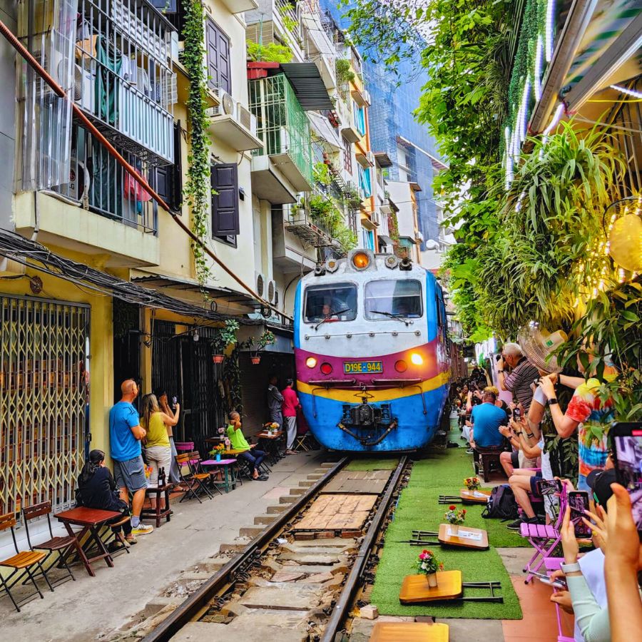 Hanoi City Tour Half-Day Private with Customized Exploration Hanoi City Tour Half-Day Private with Customized Exploration