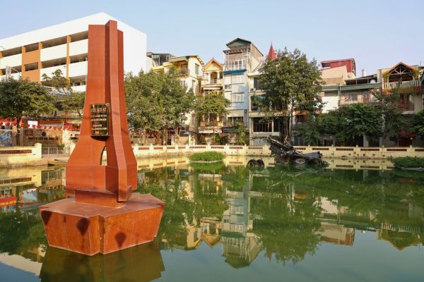 Hanoi B52 Lake