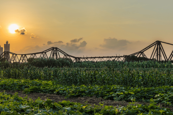 Long Bien Bridge Hanoi – historical landmark on Hanoi City Tour Map