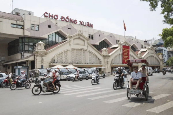 Dong Xuan Market Hanoi – vibrant local market on Hanoi City Tour Map