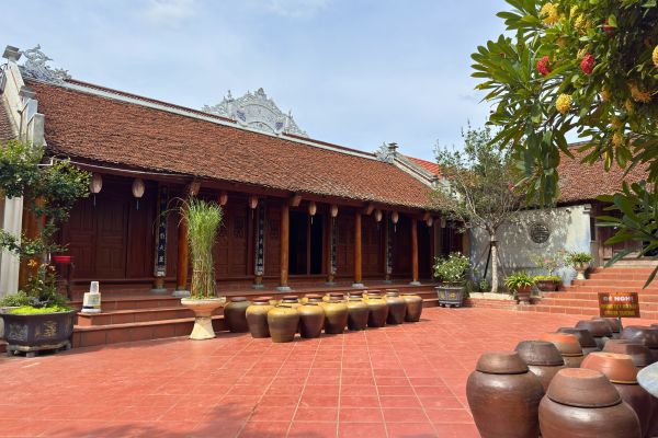 Full Day Duong Lam Ancient Village