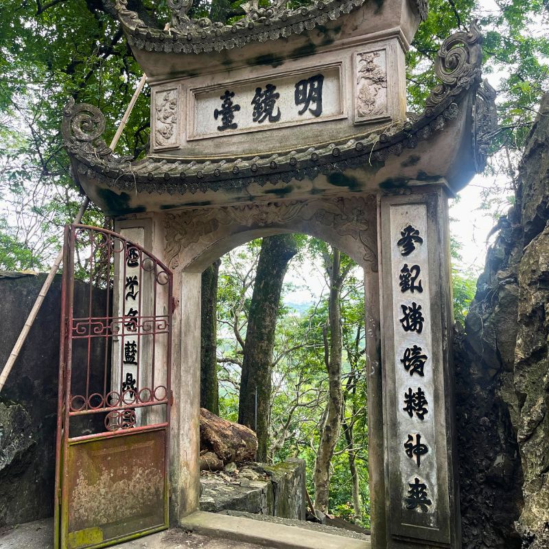 Full-Day-Duong-Lam-Ancient-Village (16) Full Day Duong Lam Ancient Village