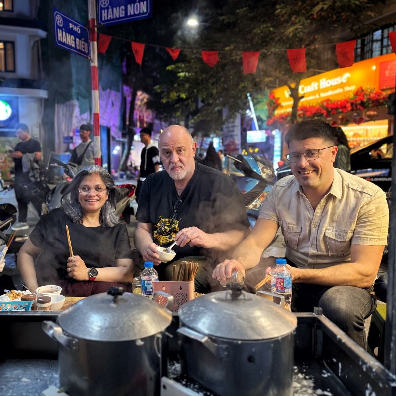 hanoi street food tour
